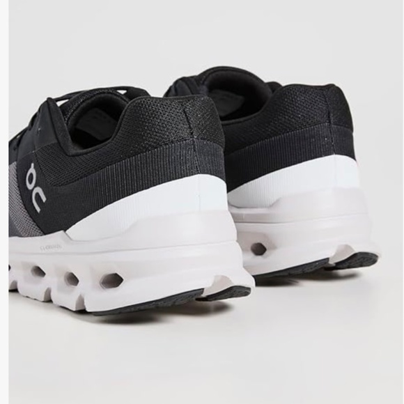 New in box Men’s On Cloudrunner Sneakers Eclipse/Frost Color Size 12 US - Picture 3 of 8